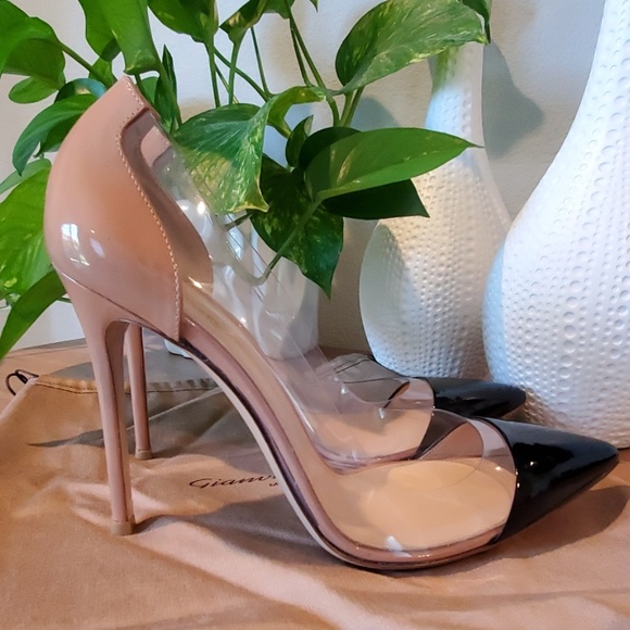 gianvito rossi plexi sizing